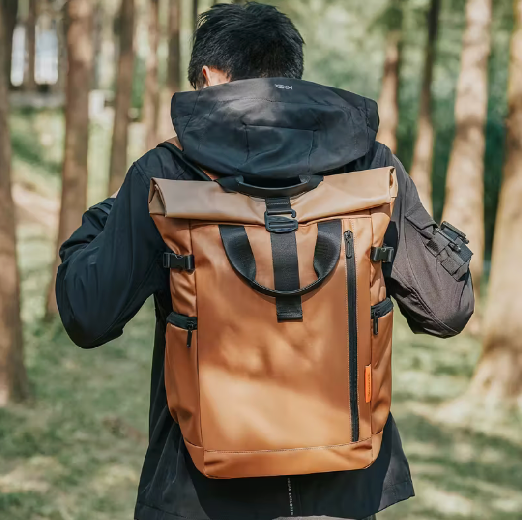 Waterproof laptop shoulder backpack